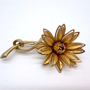 Vintage Gold Tone Floral Flower Brooch Large Dimensional Statement Pin 3"